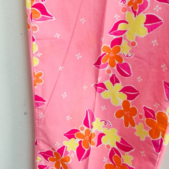 Lily Pulitzer Pink Floral Capri (8) - Picture 3 of 4